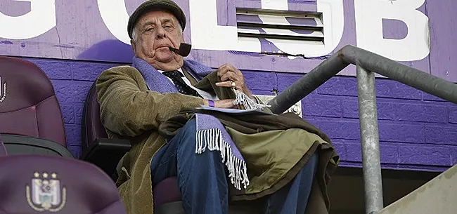 A 88 ans, un administrateur d'Anderlecht se prend une amende corona