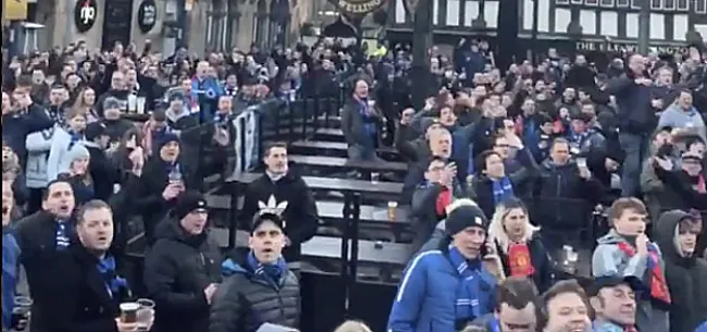 Les fans de Bruges transforment Kompany en un Blauw en Zwart 