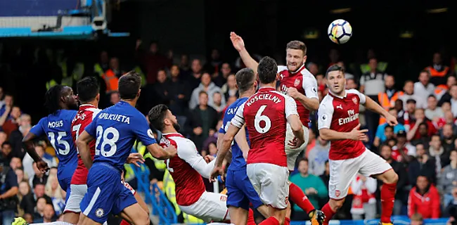 A 36 ans, il devient le joueur le plus capé de Premier League