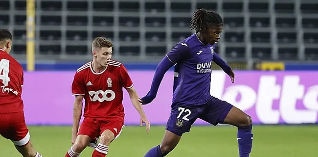 Il refuse une offre de Burnley et décide de rester à Anderlecht