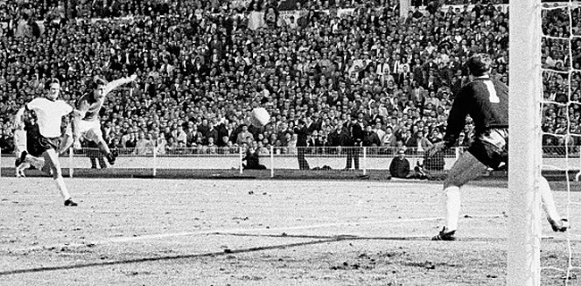 A 83 ans la légende du football allemand fait une très sale chute