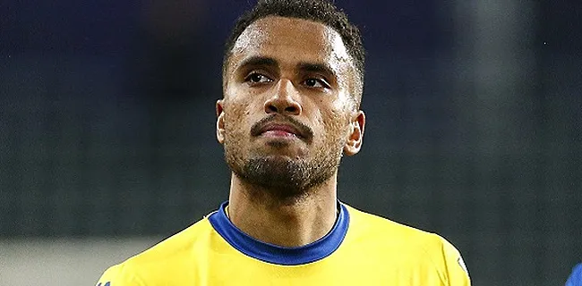 Thelin fait passer un message à Vanhaezebrouck: 