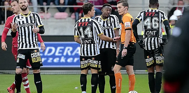 FOOTBALLEUR PRO Voilà qui est l'arbitre de l'année