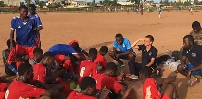 Une jeune Belge au secours d'une école de foot au Togo: vous pouvez l'aider!