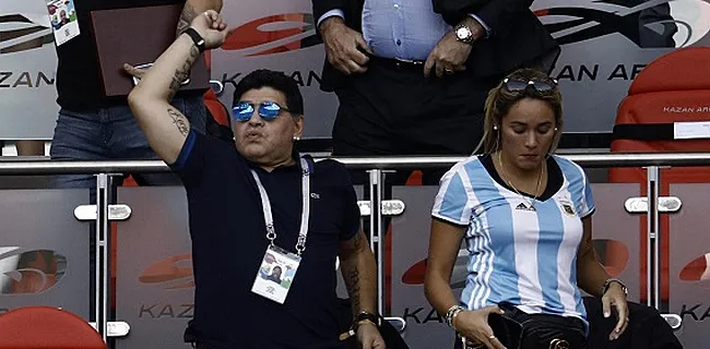 Diego Maradona mis à l'isolement