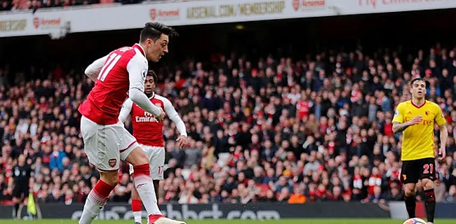 Comment a-t-il osé! Mesut Ozil fait mieux qu'Eric Cantona (VIDEO)