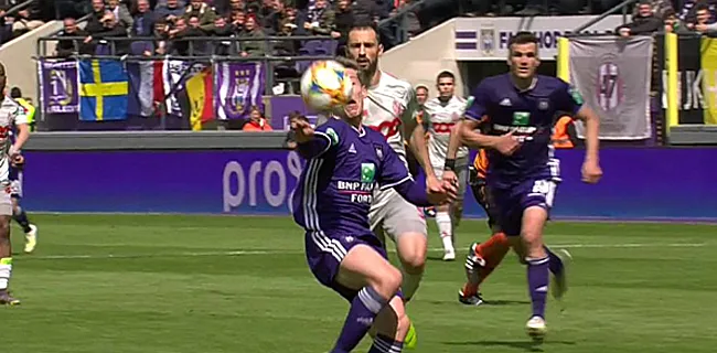 Le VAR a donné un coup de main à Anderlecht en validant le but de Verschaeren