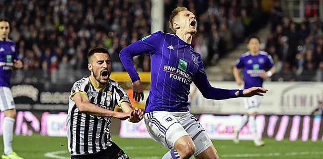 Charleroi-Anderlecht, les internautes crient au scandale: 