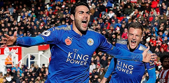 INCROYABLE Leicester fait signer un contrat à un serveur