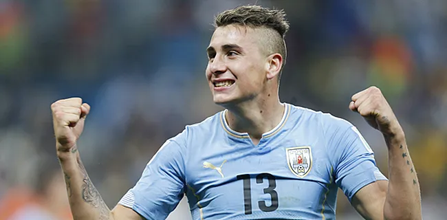 MAGISTRAL Le but contre-son-camp de Giménez face à l'Italie [VIDEO]