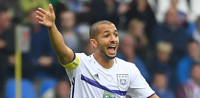 Sofiane Hanni sorti contre Manchester United pour une raison surprenante!