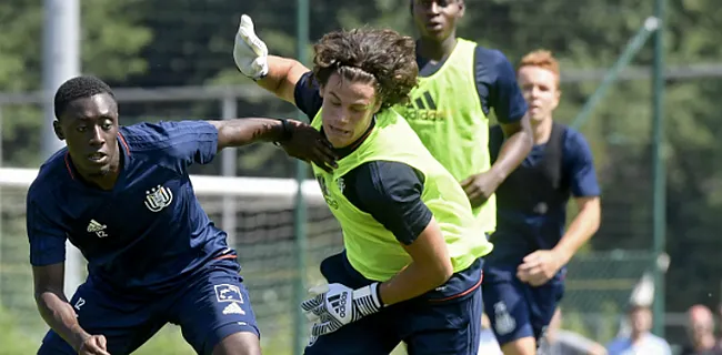 Mile Svilar réagit aux rumeurs de départ à Benfica!