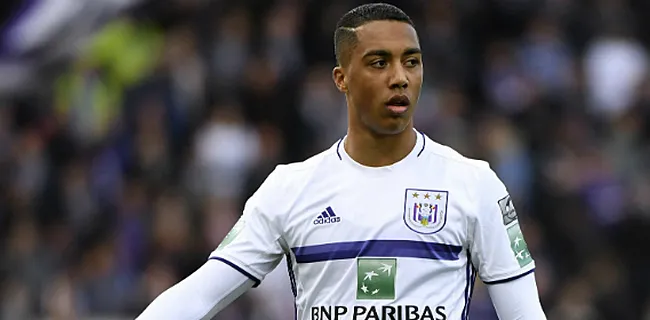 IMPRESSIONNANT Un seul joueur en Europe fait mieux que Tielemans