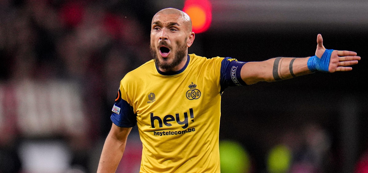 Genk, Belgium. 06th May, 2023. Union's Teddy Teuma holds the ball